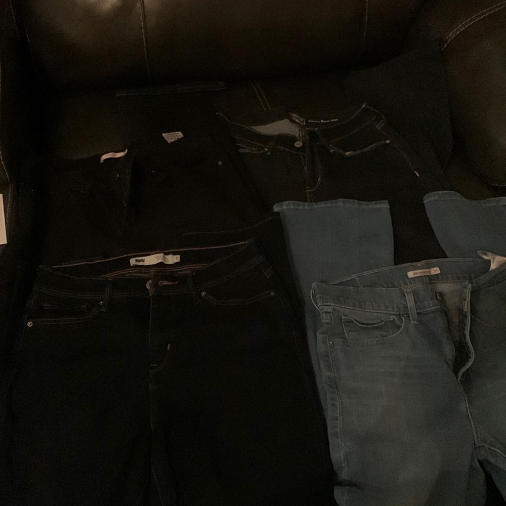LEVI’S